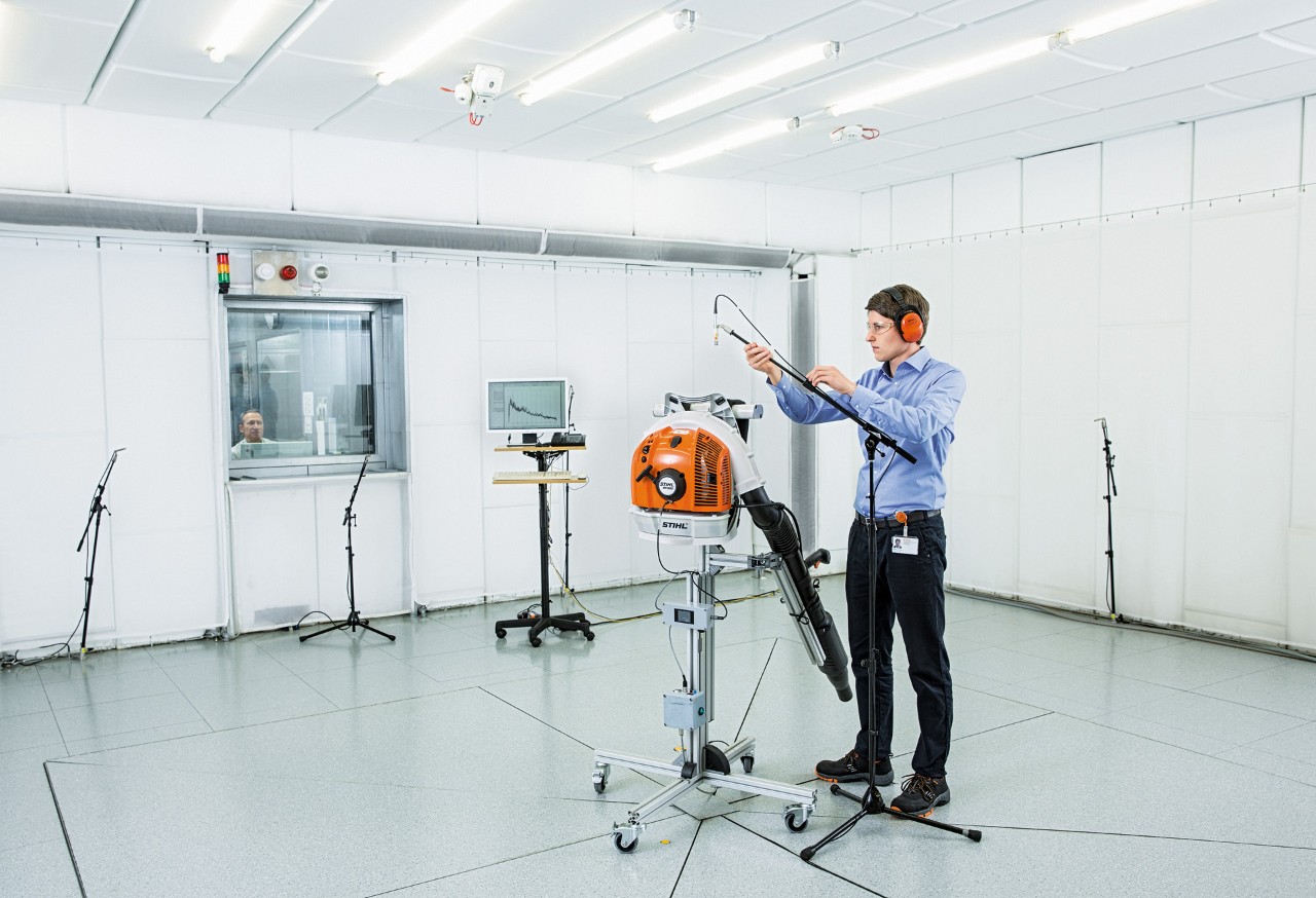 STIHL employees checking the quality of a STIHL leaf blower.
